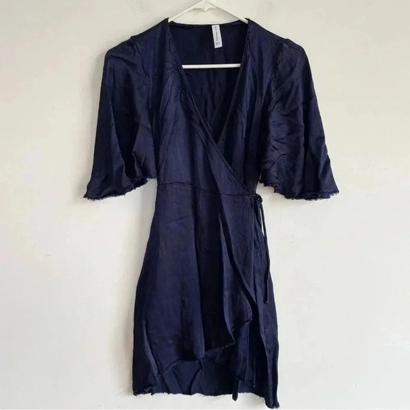 Bec & Bridge Dahlia Wrap Mini Dress Navy Blue Raw Edge Satin Classic Formal - Picture 2 of 7